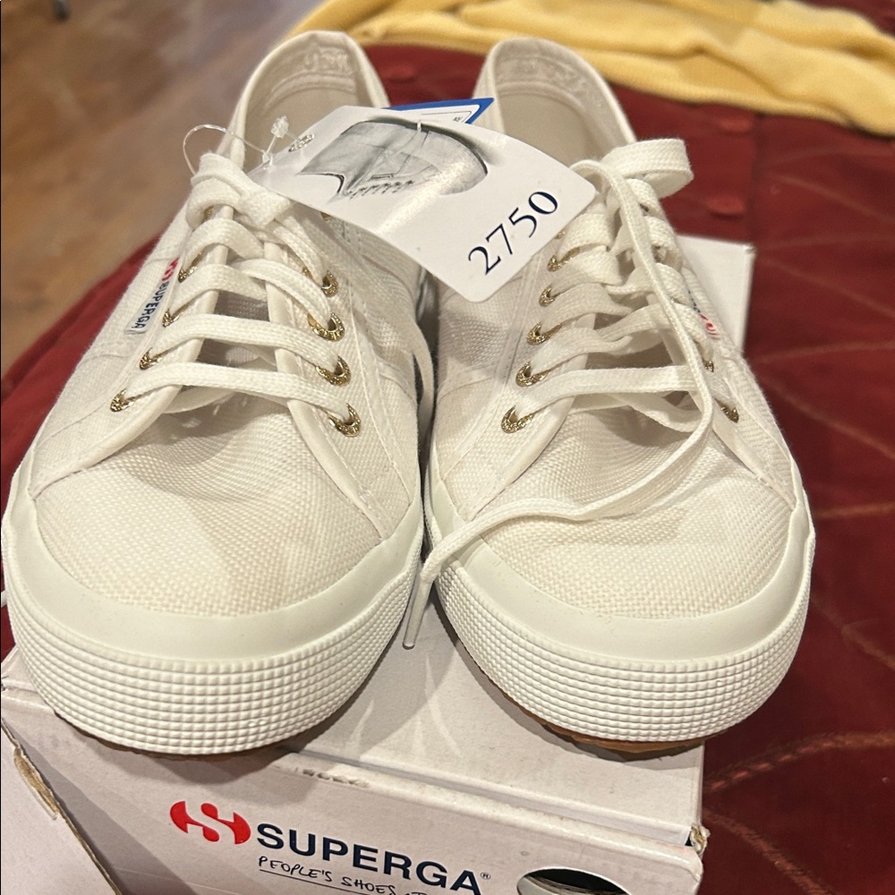 Superga White Canvas  2750 Sneakers with Gold Eyelets 41, 9.5 . Rare new